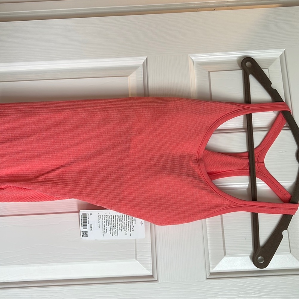 Lululemon Ebb to Street Tank size 10